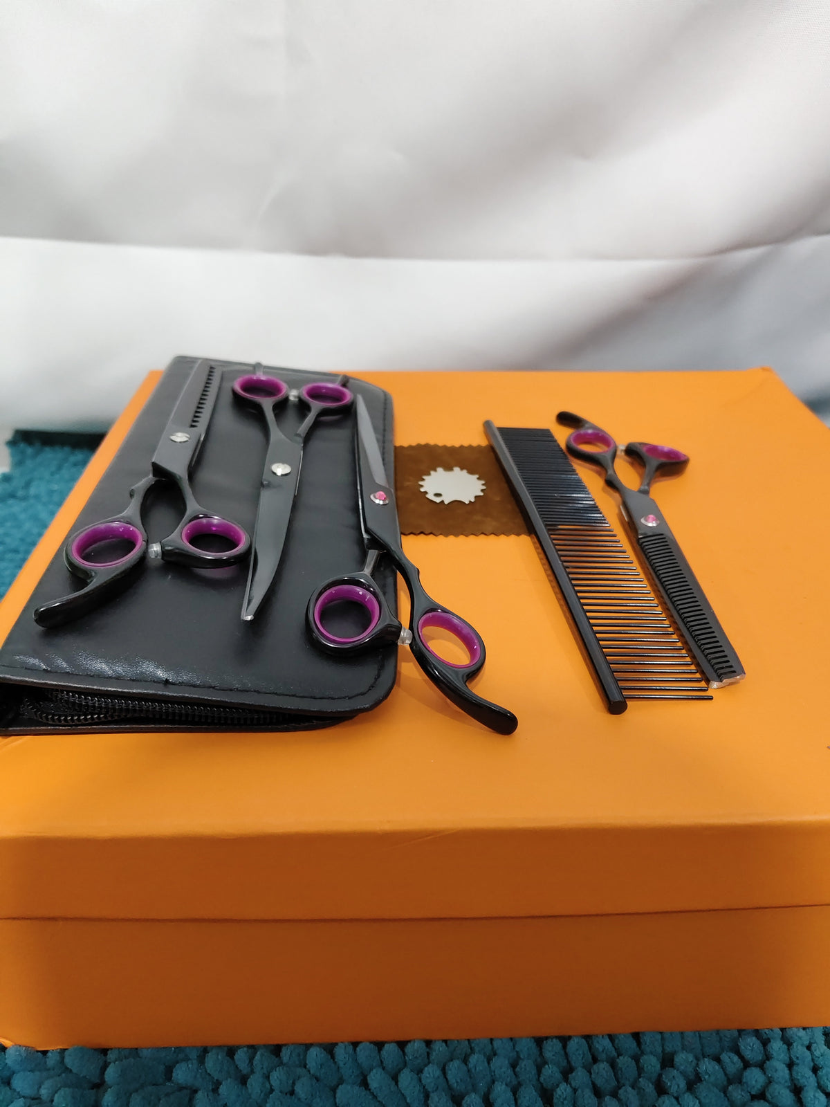 Stylish & Portable Pet Grooming Scissors & Knife Set | LYMIU