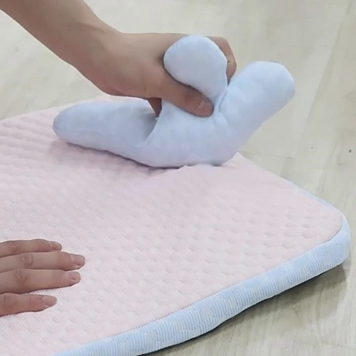Breathable Cooling Pet Sleeping Mat - Soft Non-Slip Summer Dog Bed & Cat Kennel